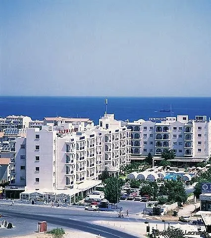 Crown Resorts Elamaris Protaras 3*,  Chipre