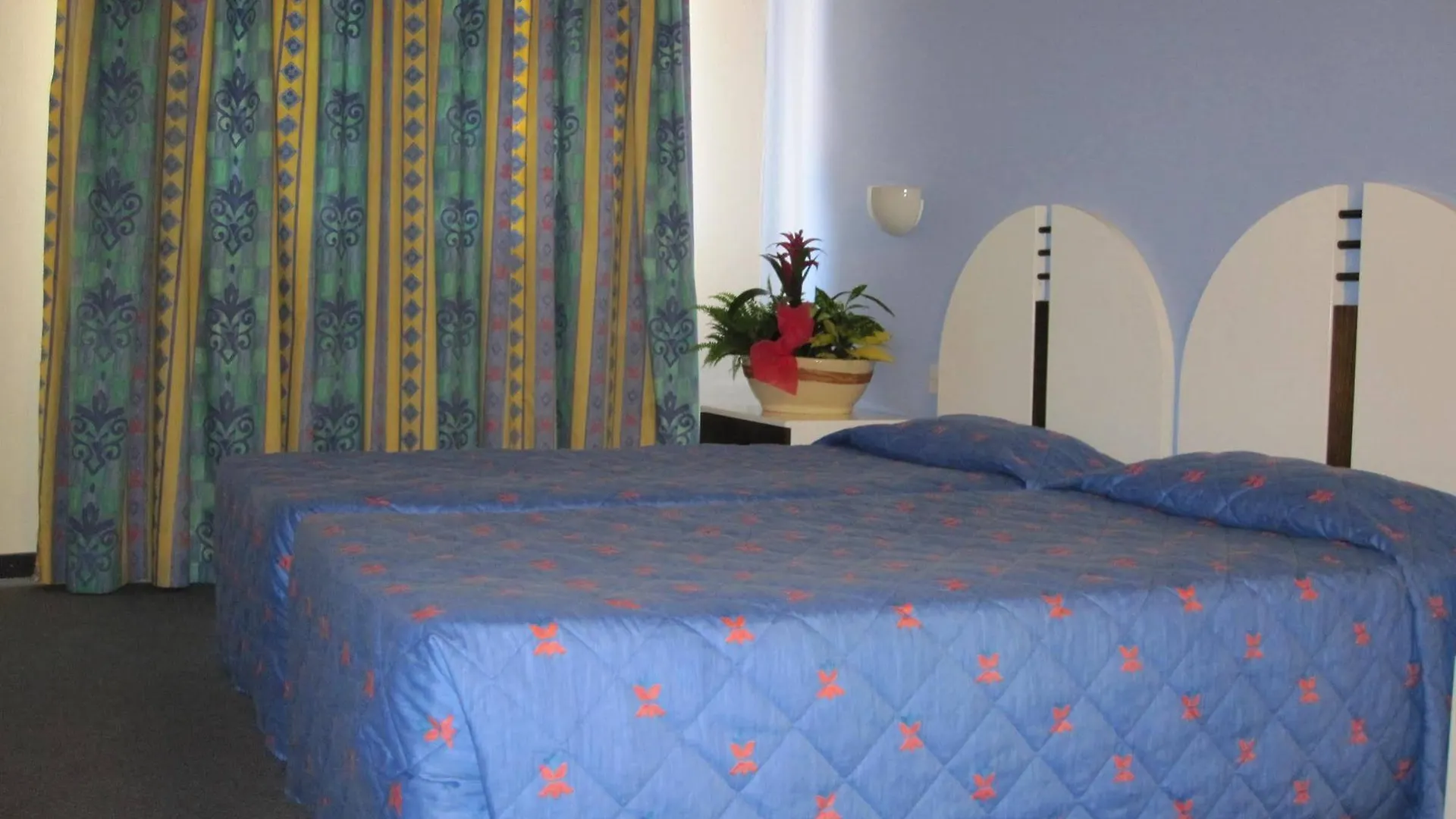 Crown Resorts Elamaris Protaras Apart-hotel